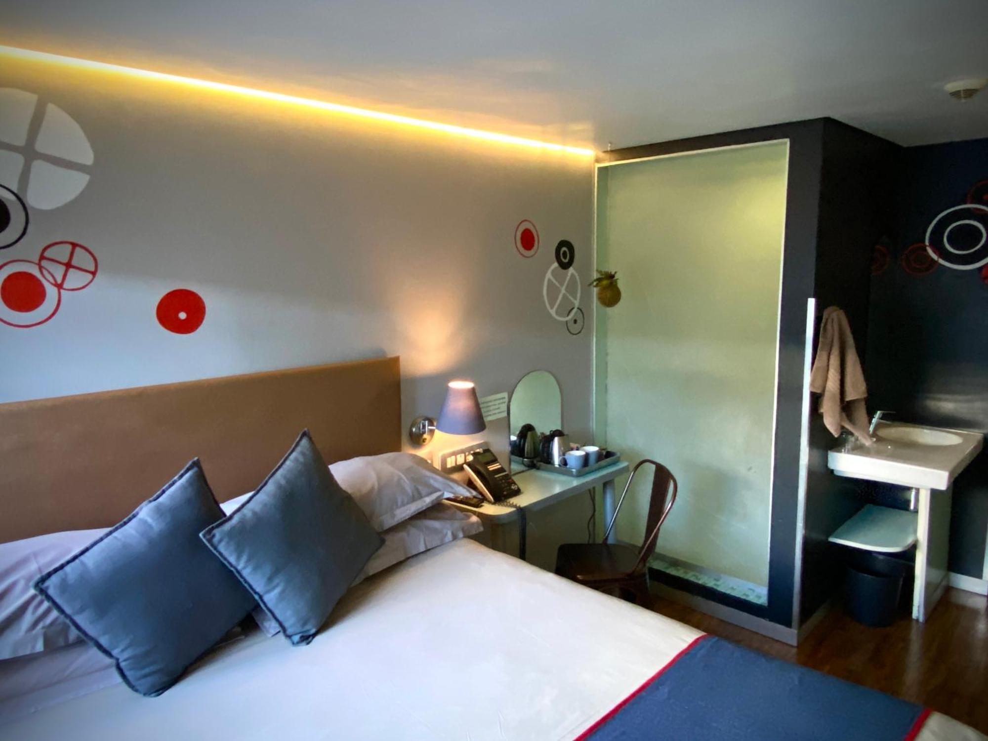 Bannister Hotel Йоханнесбург Экстерьер фото